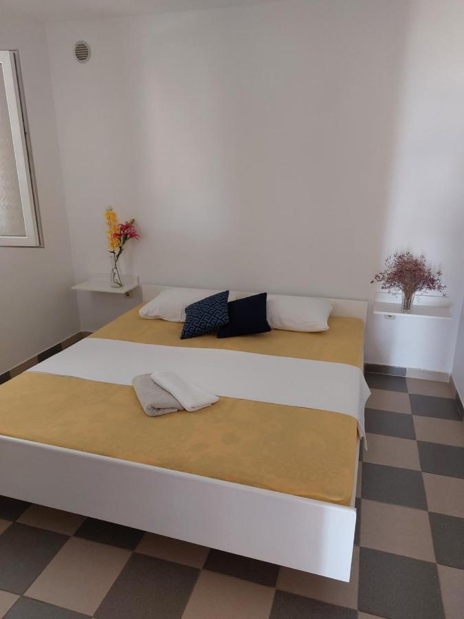Apartments Markulincic Novalja Extérieur photo