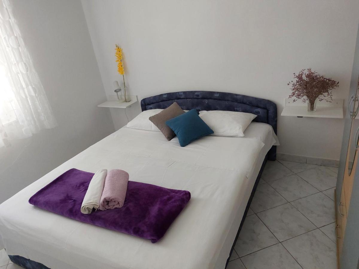 Apartments Markulincic Novalja Extérieur photo