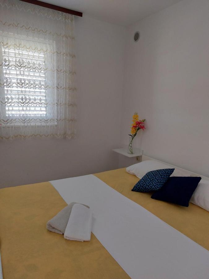 Apartments Markulincic Novalja Extérieur photo