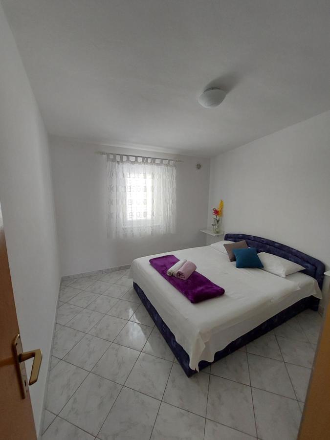 Apartments Markulincic Novalja Extérieur photo