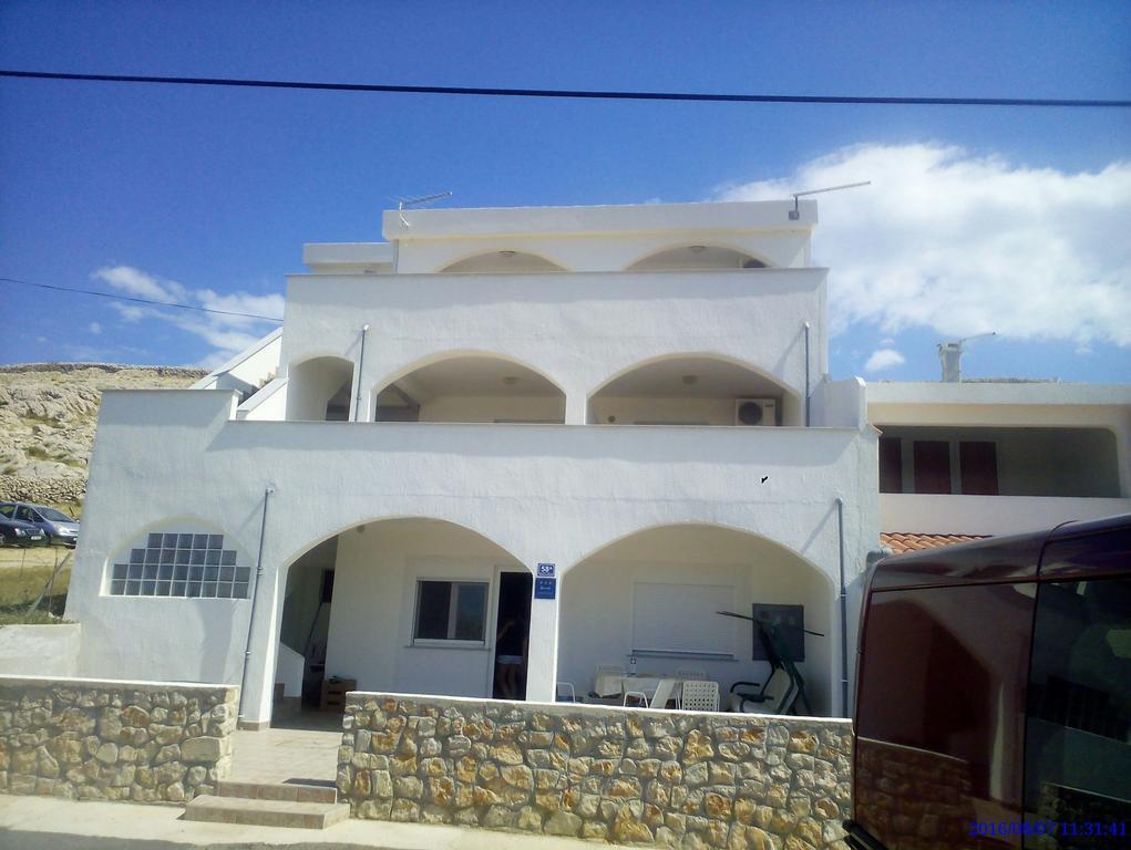 Apartments Markulincic Novalja Extérieur photo