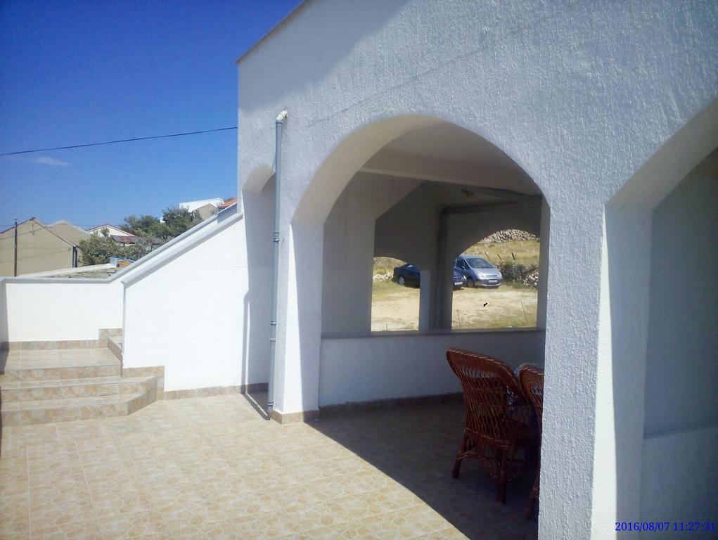 Apartments Markulincic Novalja Extérieur photo